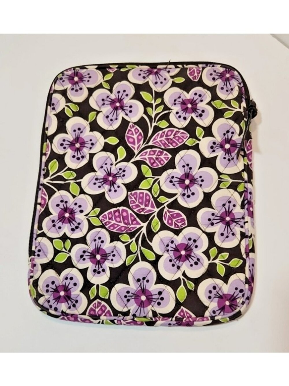 Vera Bradley Fabric Tablet Sleeve in Plum Petals Purple W/Zipper Never Used